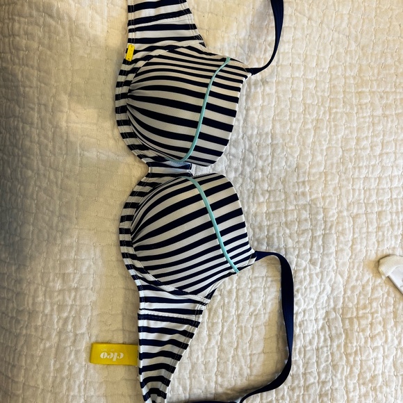 bikini top - Picture 3 of 5